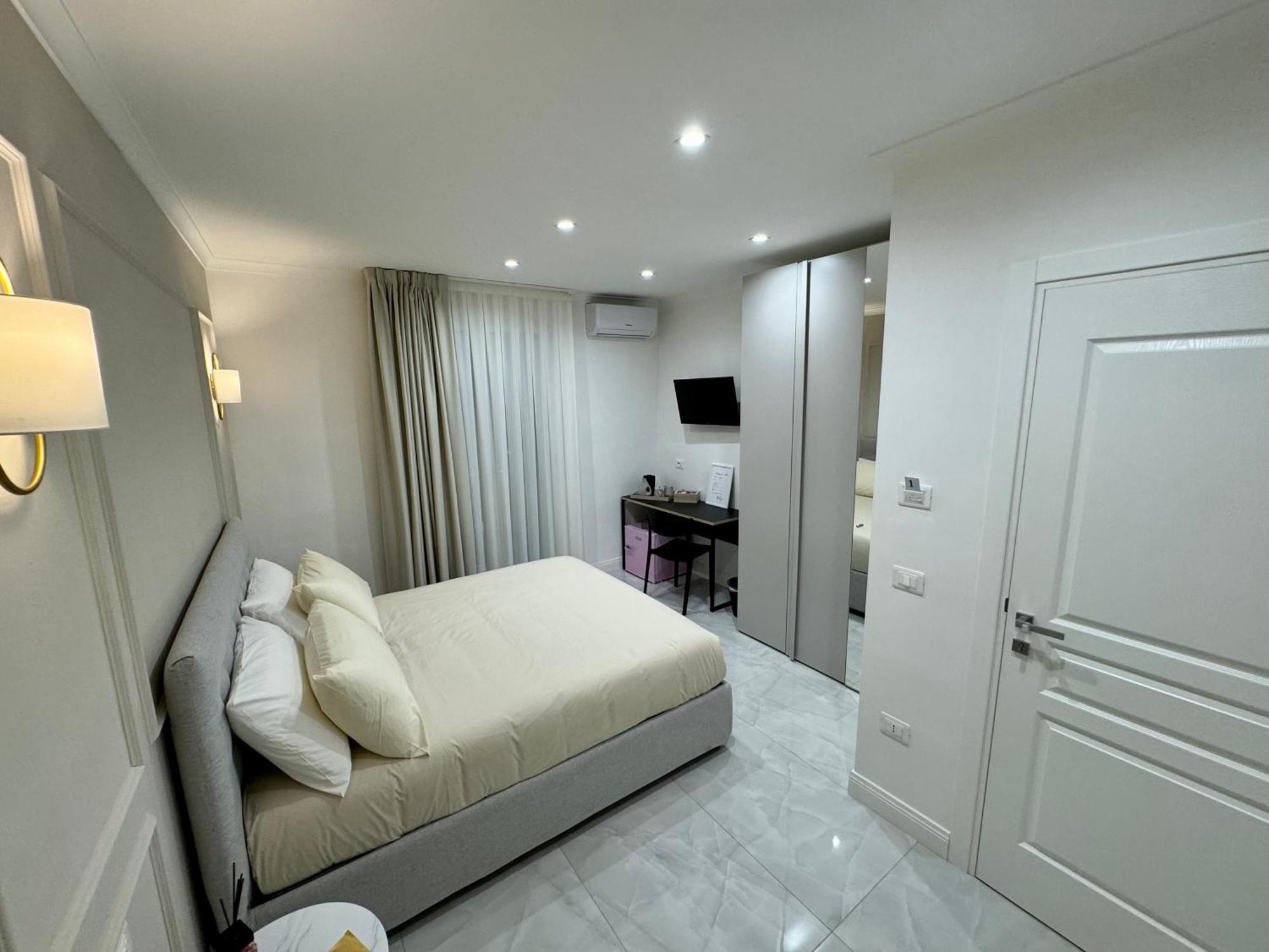 Carafa Rooms Неаполь Экстерьер фото